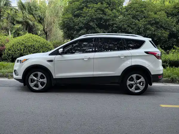 Ford Kuga 2017