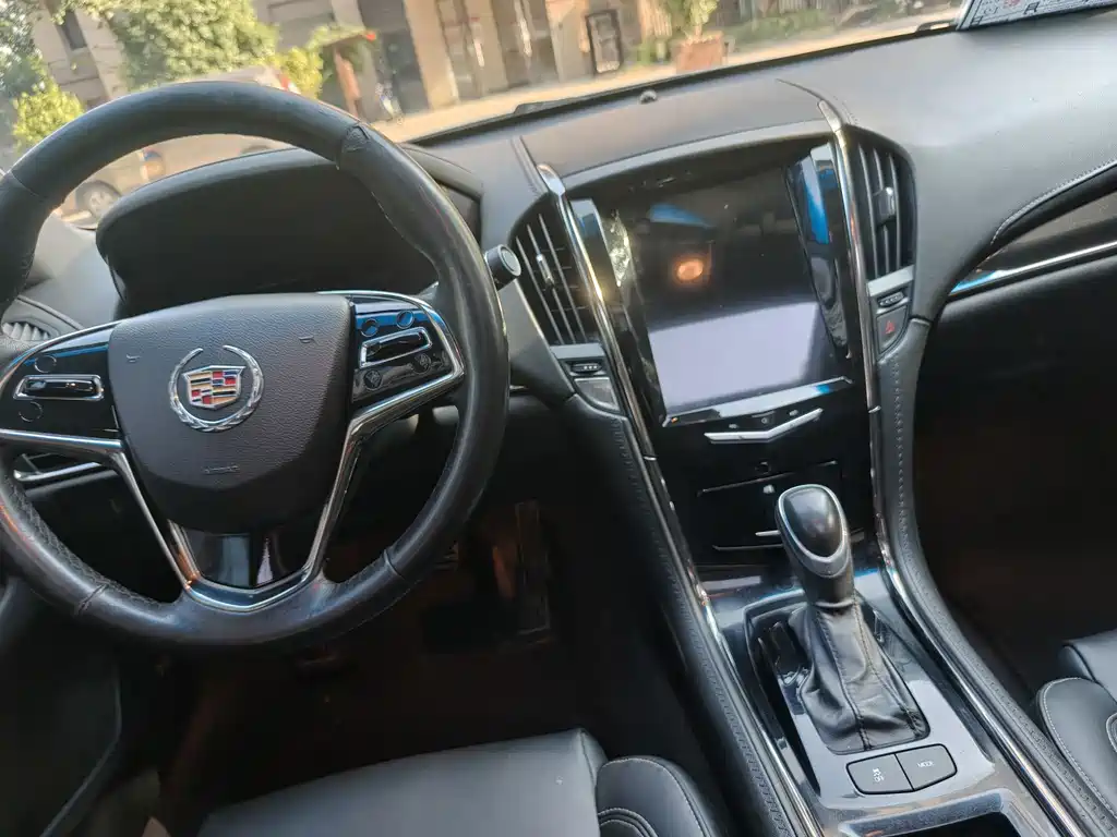 Cadillac ATS-L 2015 — фото 11