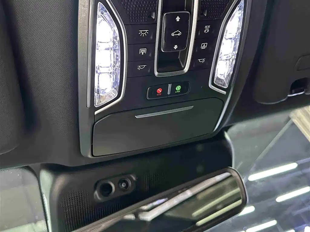 GAC Motor Trumpchi GS8 2022 — фото 25