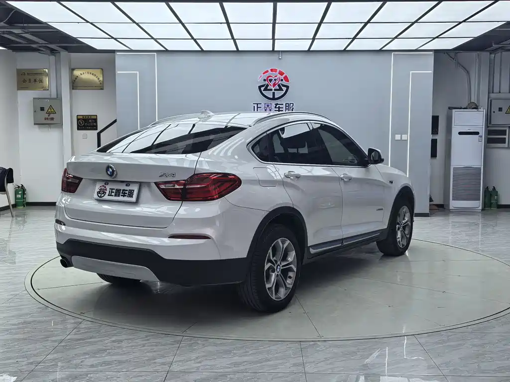 BMW X4 2018 — фото 13