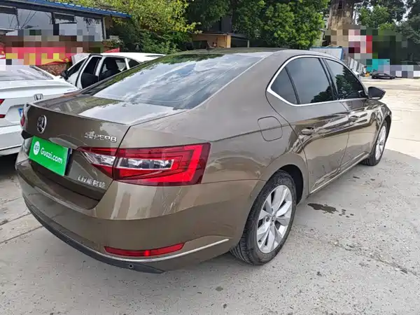 Skoda Superb 2017