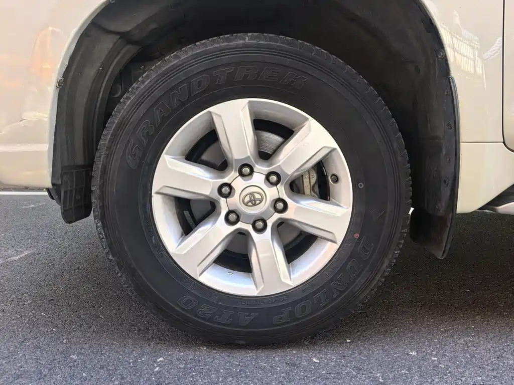 Toyota Prado 2016 — фото 11