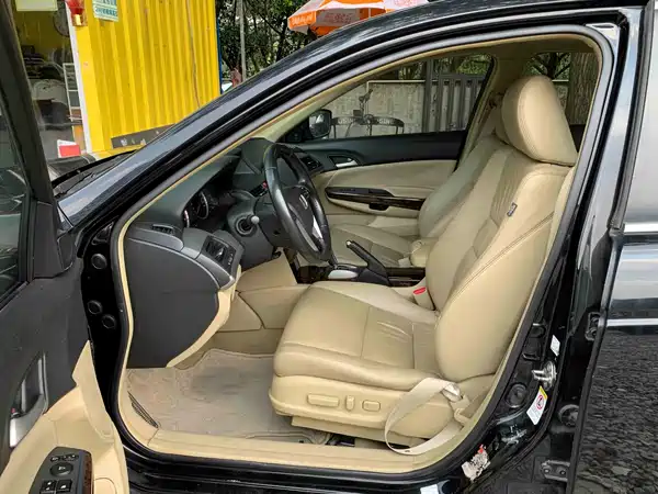 Honda Accord 2010