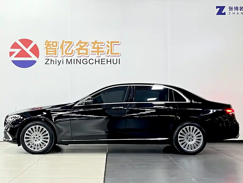 Mercedes-Benz E-Class 2023 — фото 4