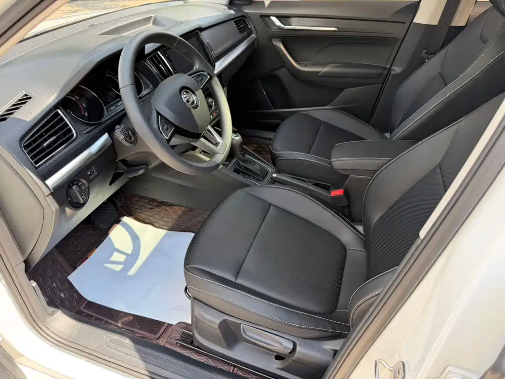 Skoda Kamiq 2023 — фото 10