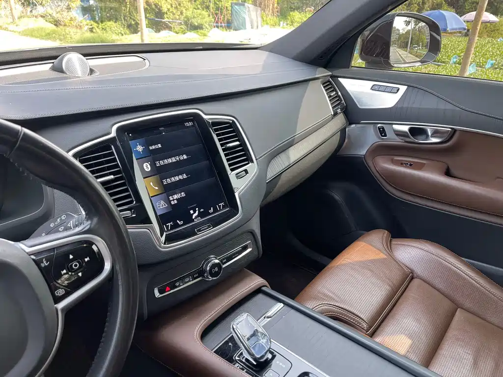 Volvo XC90 PHEV 2022 — фото 23