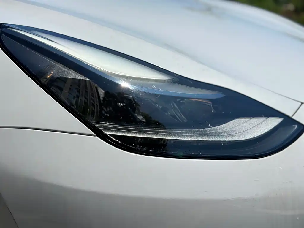 Tesla Model 3 2021 — фото 16