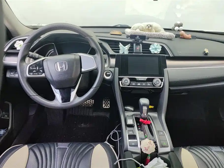 Honda Civic 2019 — фото 12