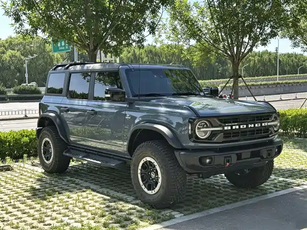 Ford Bronco 2024