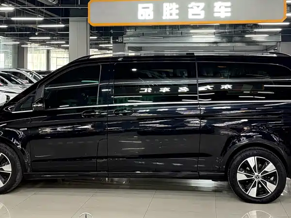 Mercedes-Benz V-Class 2022