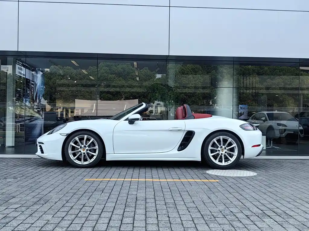 Porsche 718 2023 — фото 2