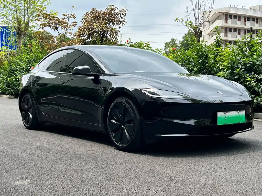 Tesla Model 3 2024 — фото 3