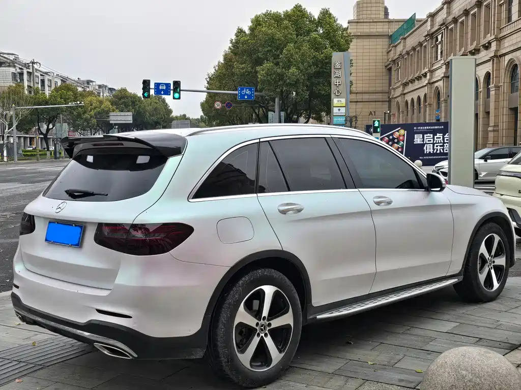 Mercedes-Benz GLC 2018 — фото 9