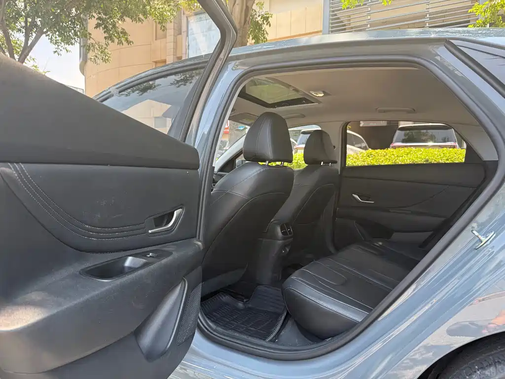 Hyundai Elantra 2026