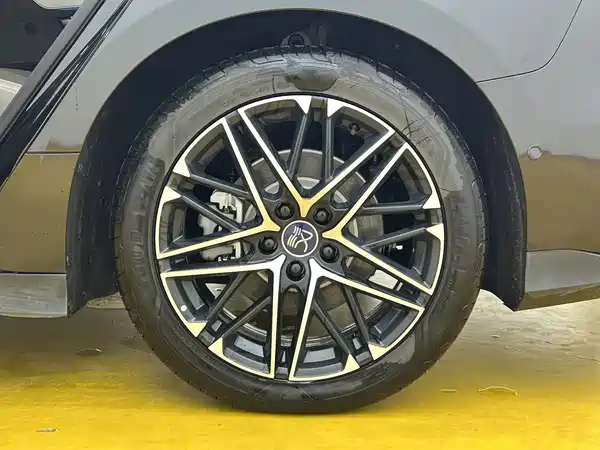 BYD Han 2025