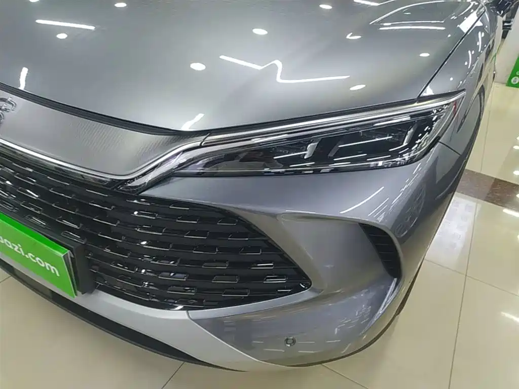 BYD L DM-i 2025 — фото 24