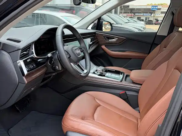 Audi Q7 2023