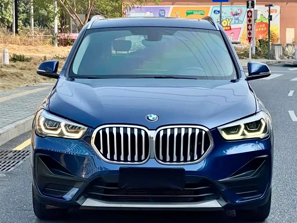 BMW X1 2022 — фото 2