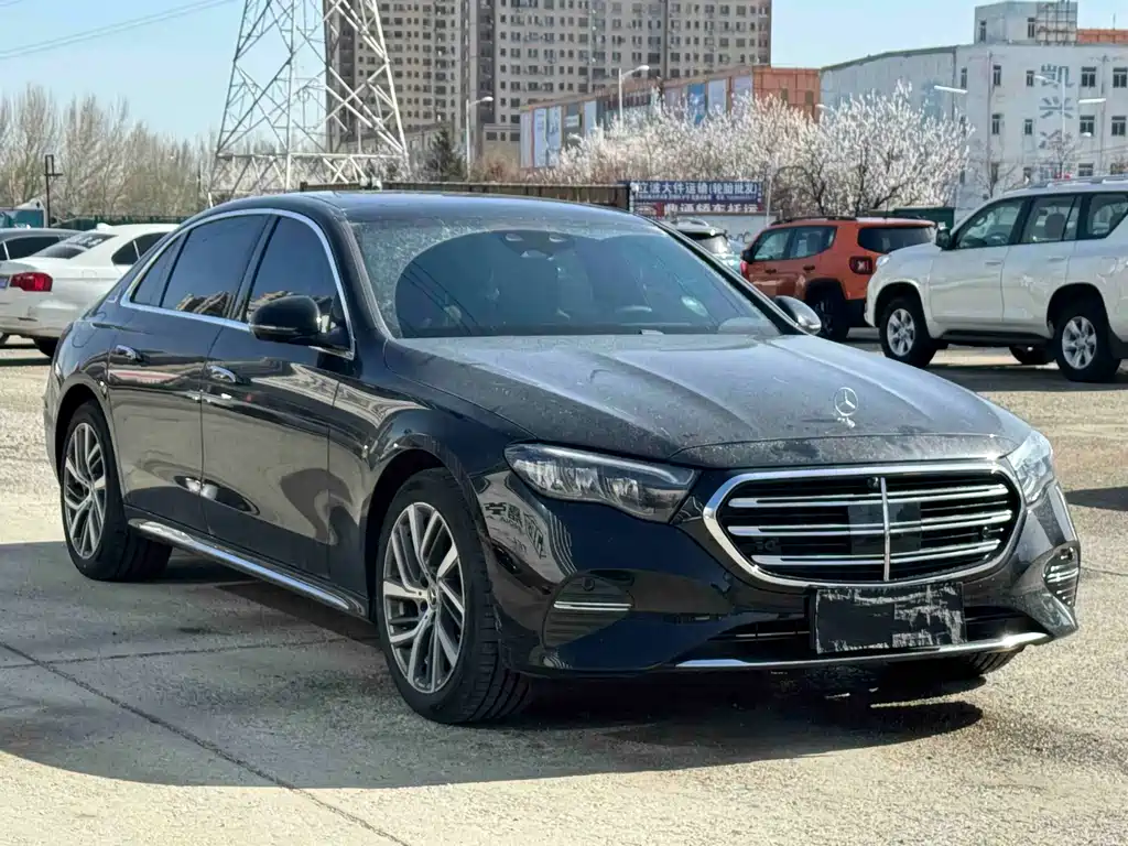 Mercedes-Benz E-Class 2025 — фото 2