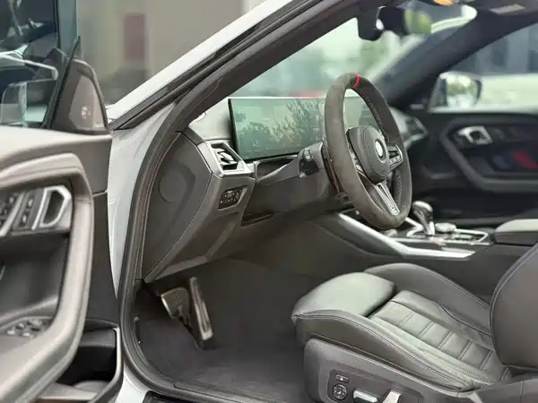 BMW M2 2025