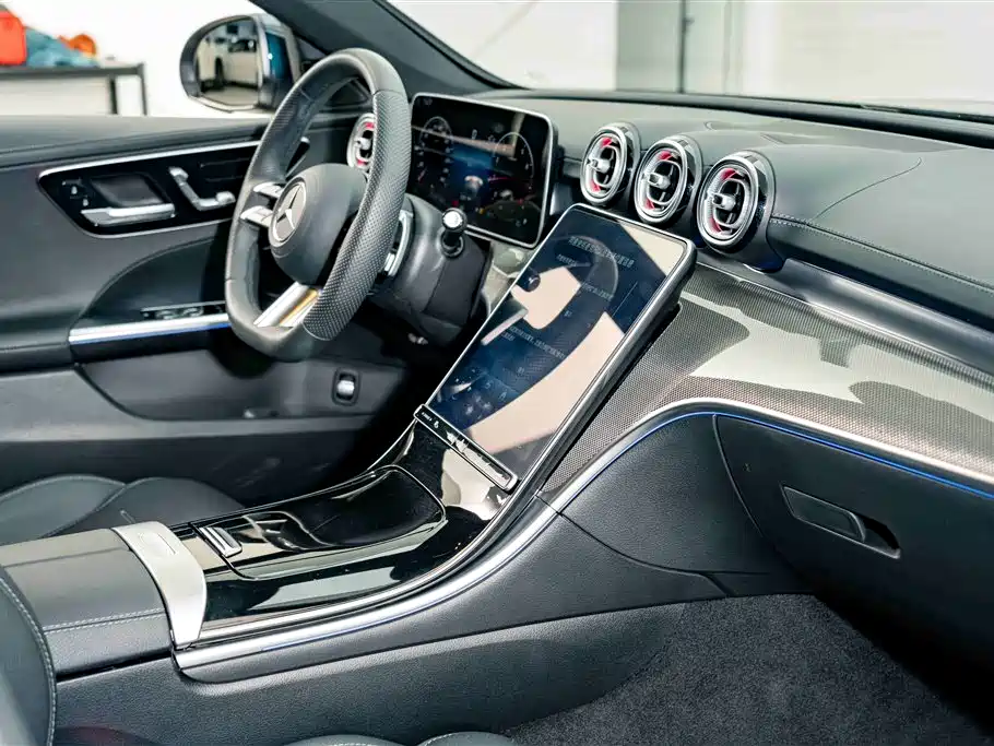 Mercedes-Benz C-Class 2024 — фото 14