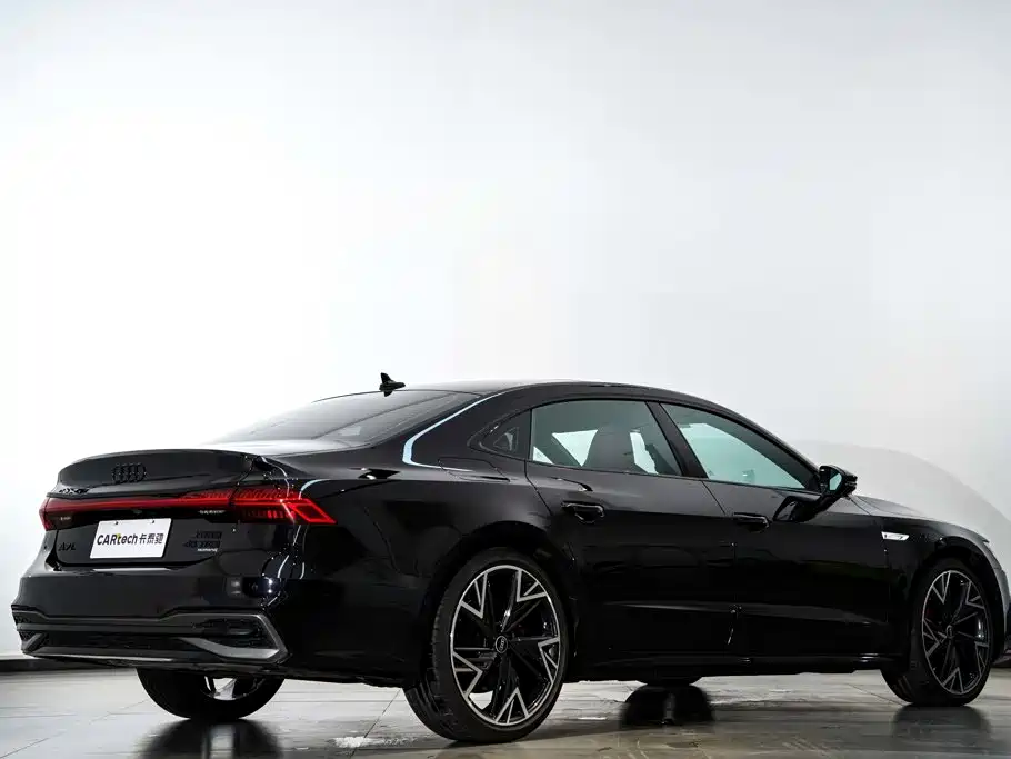 Audi A7L 2024 — фото 6