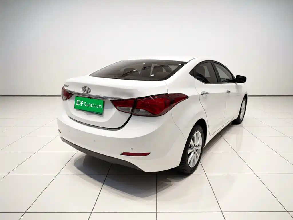 Hyundai Elantra 2016