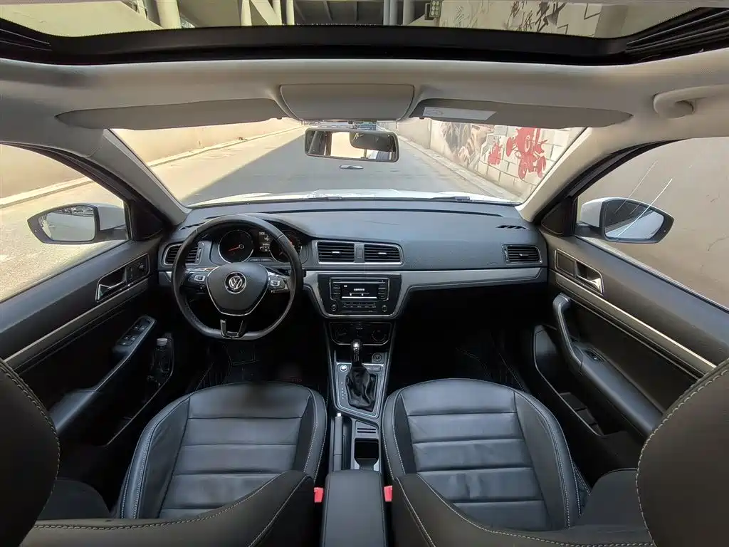 Volkswagen Gran Lavida 2017 — фото 15