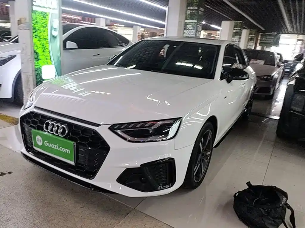 Audi A4L 2023