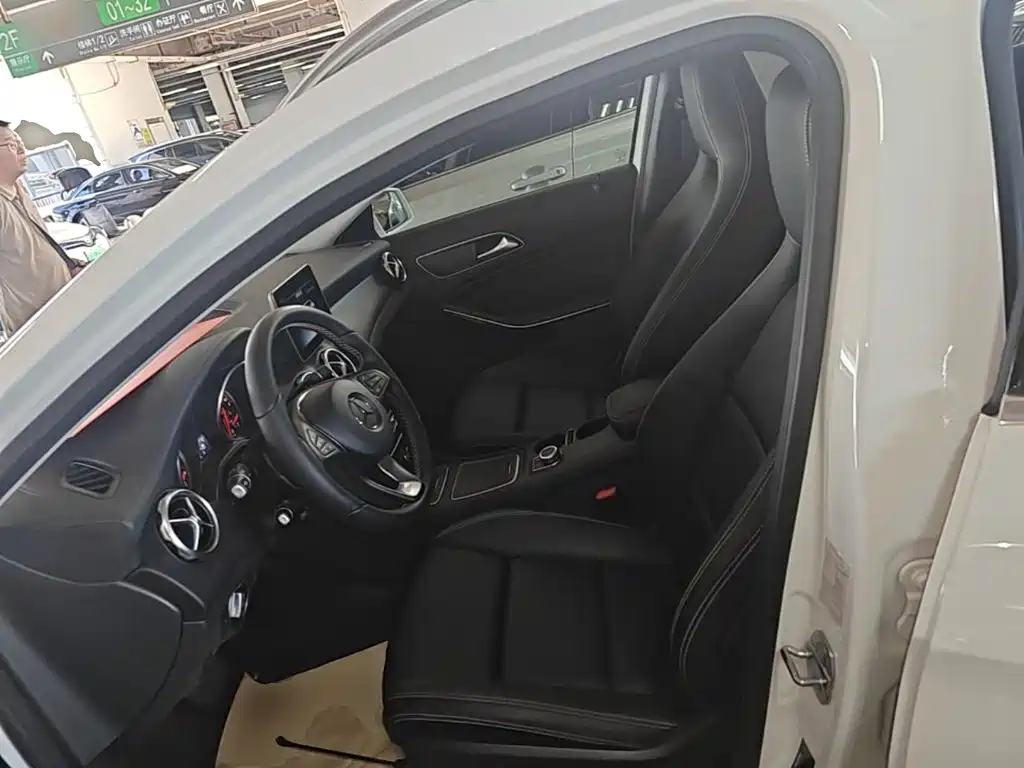 Mercedes-Benz GLA 2019 — фото 15