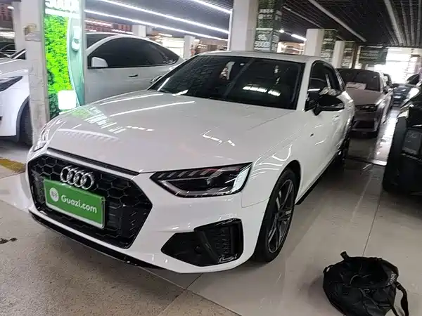 Audi A4L 2023