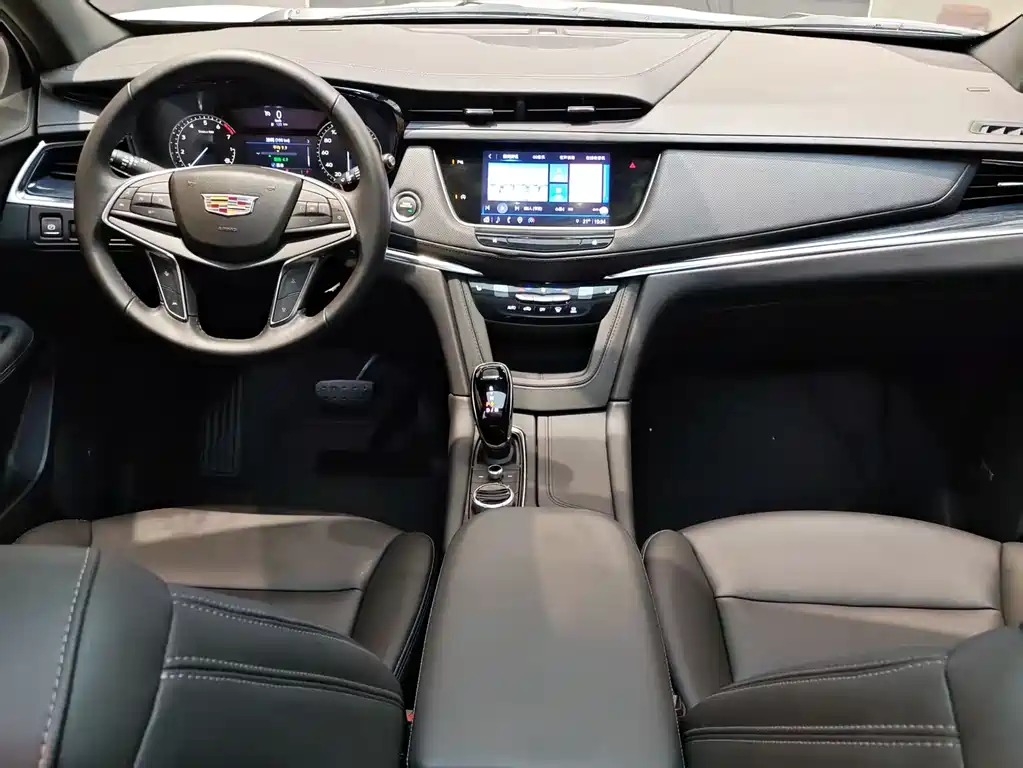 Cadillac XT5 2023 — фото 14