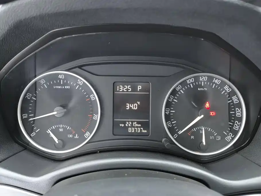 Skoda Octavia 2015 — фото 14