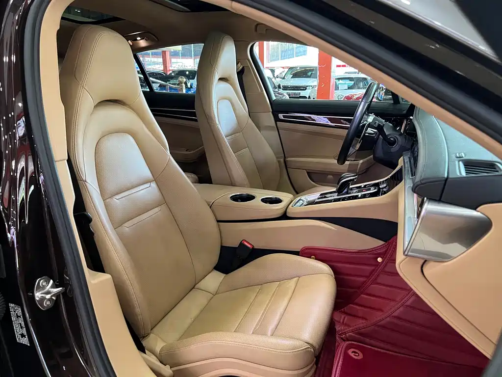 Porsche Panamera 2019 — фото 16