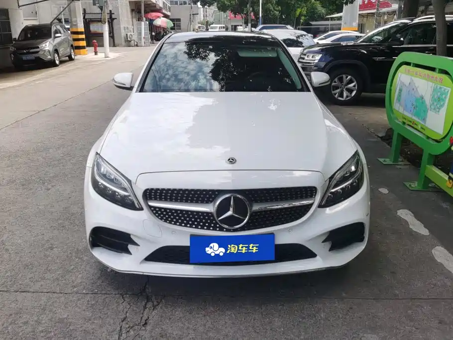 Mercedes-Benz C-Class 2021