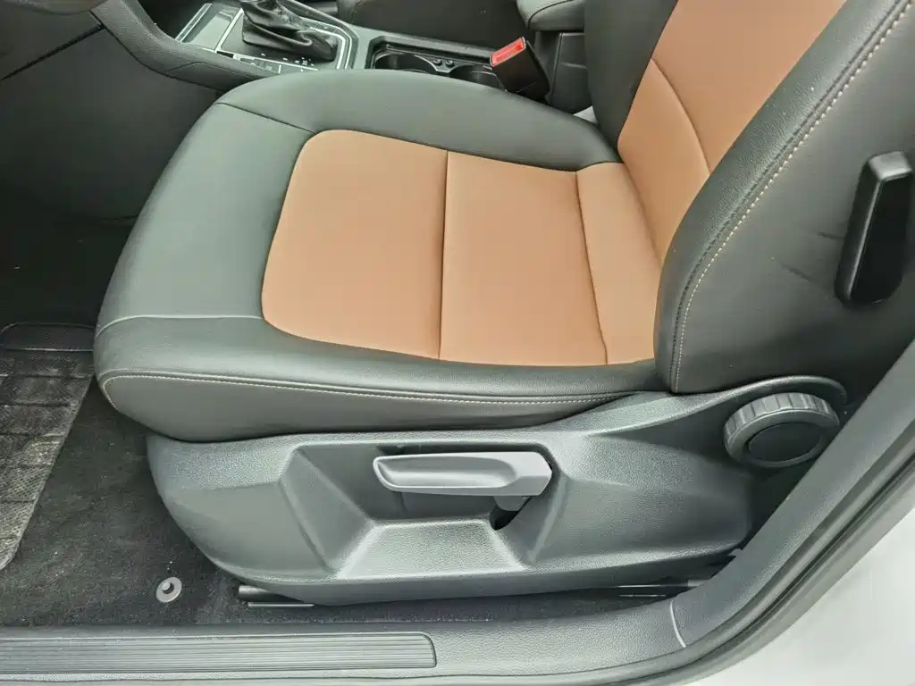 Volkswagen Golf Jialu 2018 — фото 20