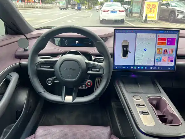 Xiaomi SU7 2025