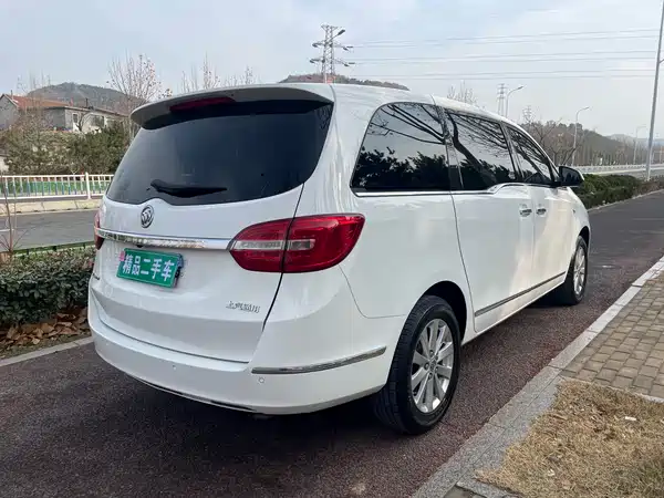 Buick GL8 2017
