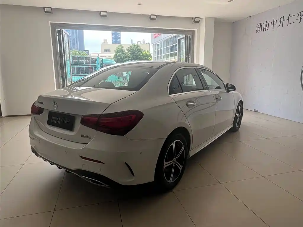 Mercedes-Benz A-Class 2023 — фото 12