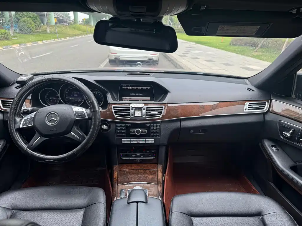 Mercedes-Benz E-Class 2014