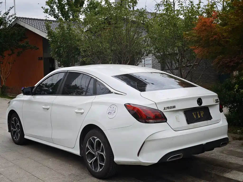 MG MG5 2021