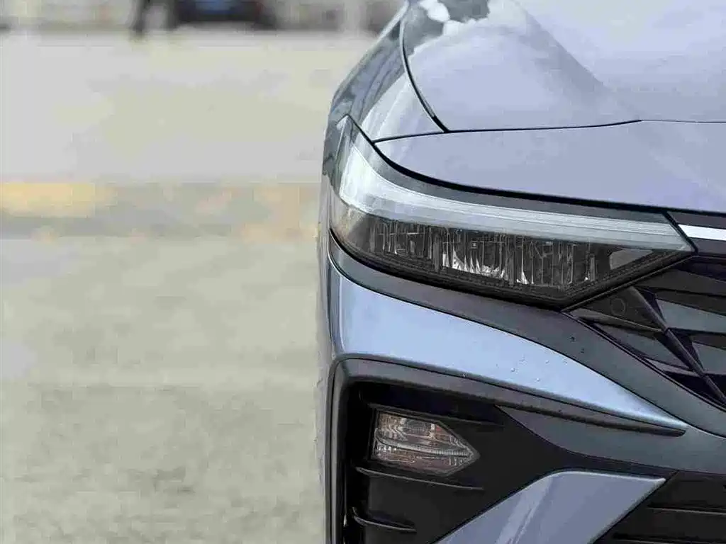 Hyundai Elantra 2024 — фото 16