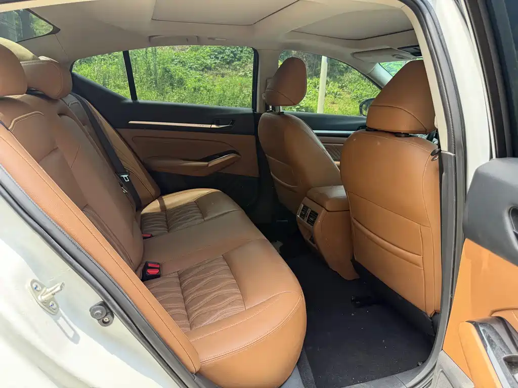 Nissan Teana 2023