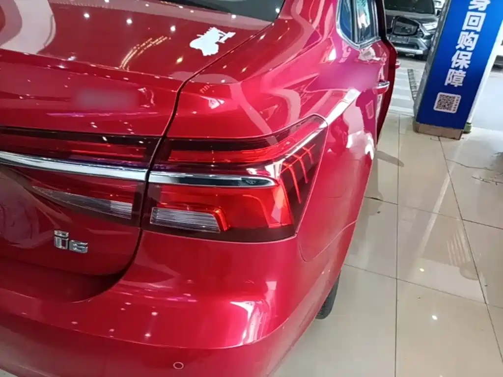 Roewe i6 Classic 2018 — фото 8
