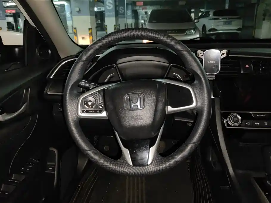 Honda Civic 2018 — фото 15