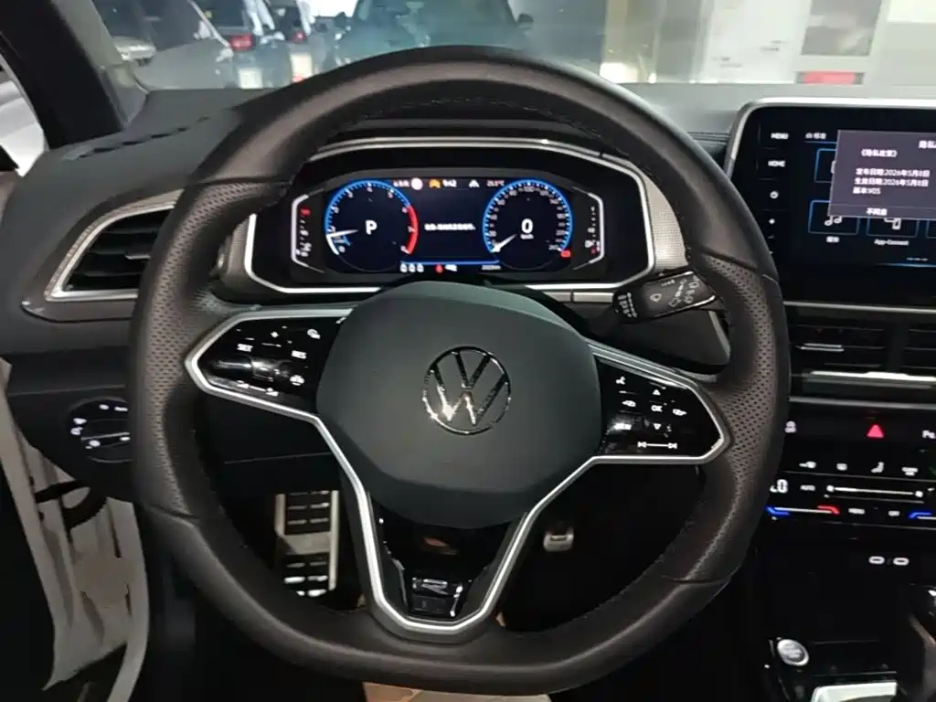 Volkswagen T-Roc 2025 — фото 11