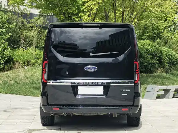Ford Tourneo 2023
