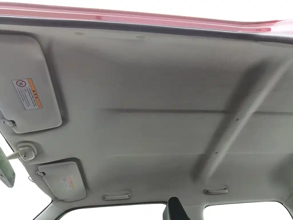 Suzuki Jimny 2012 — фото 14