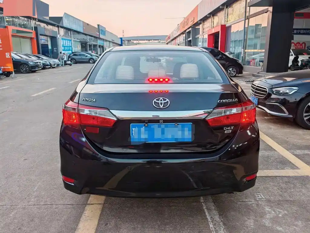 Toyota Corolla 2017 — фото 8
