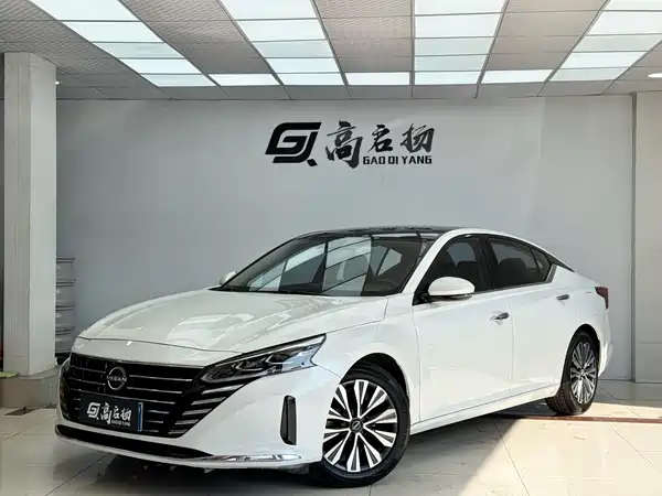 Nissan Teana 2023